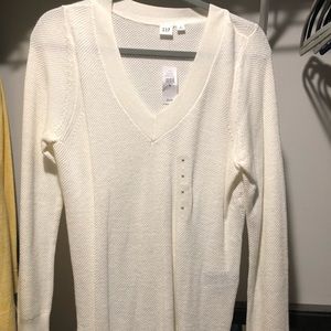 Gap crochet sweater